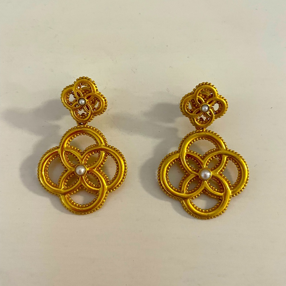 Authentic Chloe Fleur Earring by Julie Vos in EUC.